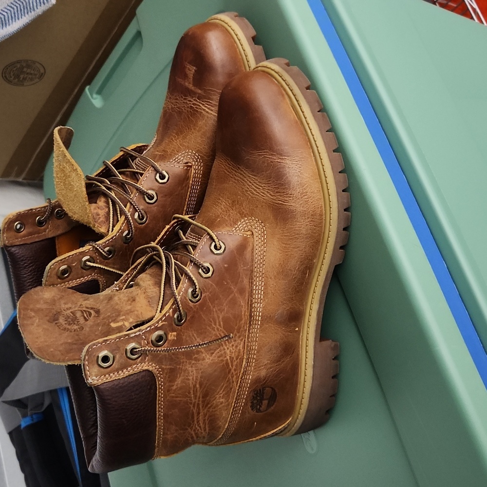 Timberland Distressed Leather Boots